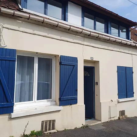 - Proche Aéroport - Privées Maison d'hôtes *